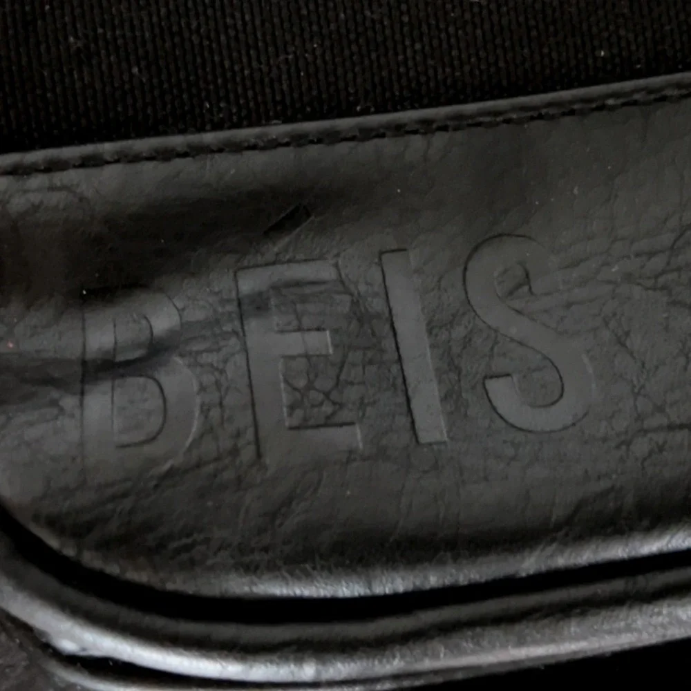 BEIS The Travel Backpack in Black